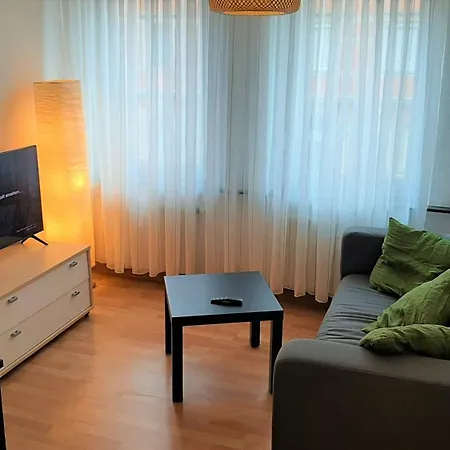 Gemuetliches, Moebliertes Wg-zimmer In Zentraler 4er Wg * Neurenberg