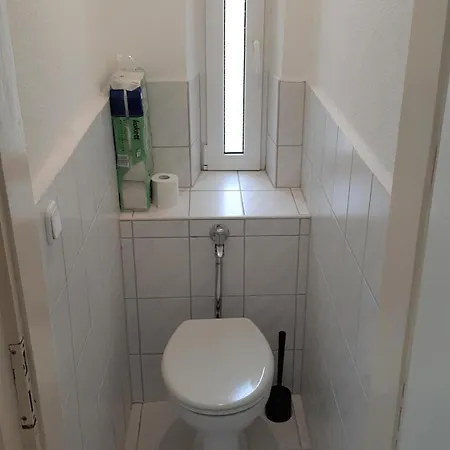 Accommodatie bij particulieren Gemuetliches, Moebliertes Wg-zimmer In Zentraler 4er Wg Neurenberg